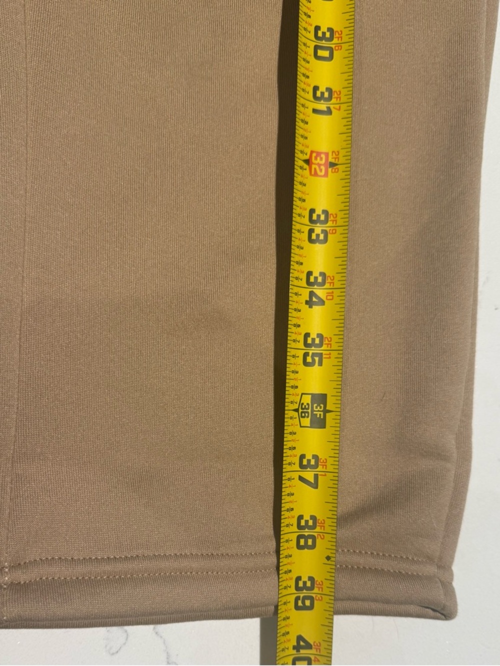 ALO Yoga Women’s Tan Sweat Pants - Picture 4 of 5